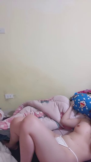 Mẫn Nghi siêu múp – Ngày ngày khoe bím cho anh em – bóc phốt