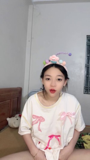 Meiibi khoe vếu, có tròn có đẹp không các anh – clip hot tik tok