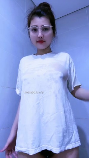 Lamonly ngoan xinh yêu cute của các anh đây – Lamonly lộ clip nóng